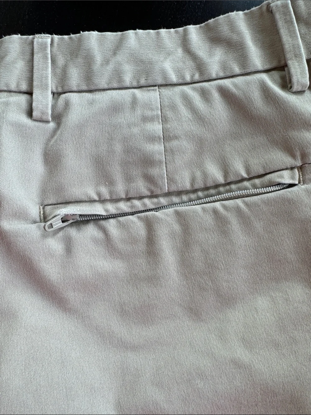 Banana Republic Stone Flat-Front Men’s Shorts